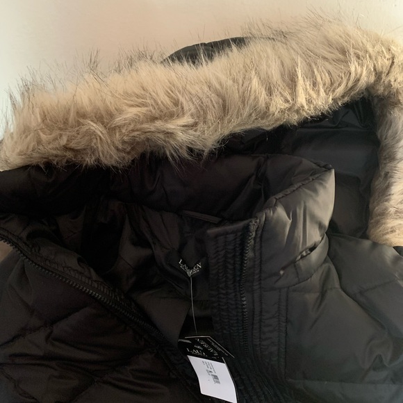 Women’s Ralph Lauren puffer coat - Picture 4 of 5